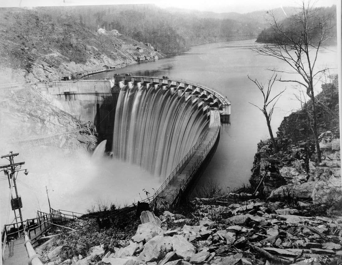Waterville Lake — Walters_Dam,_near_Waterville,_North_Carolina.jpg