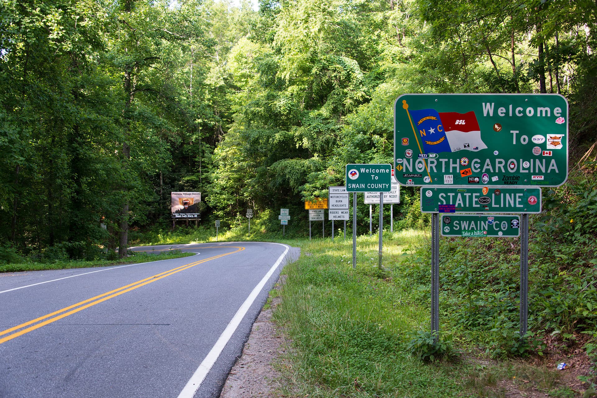 Deals Gap — Deals_Gap-Welcome_to_NC.jpg